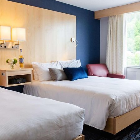 Capitol Plaza Hotel Montpelier Tapestry Collection By Hilton 外观 照片