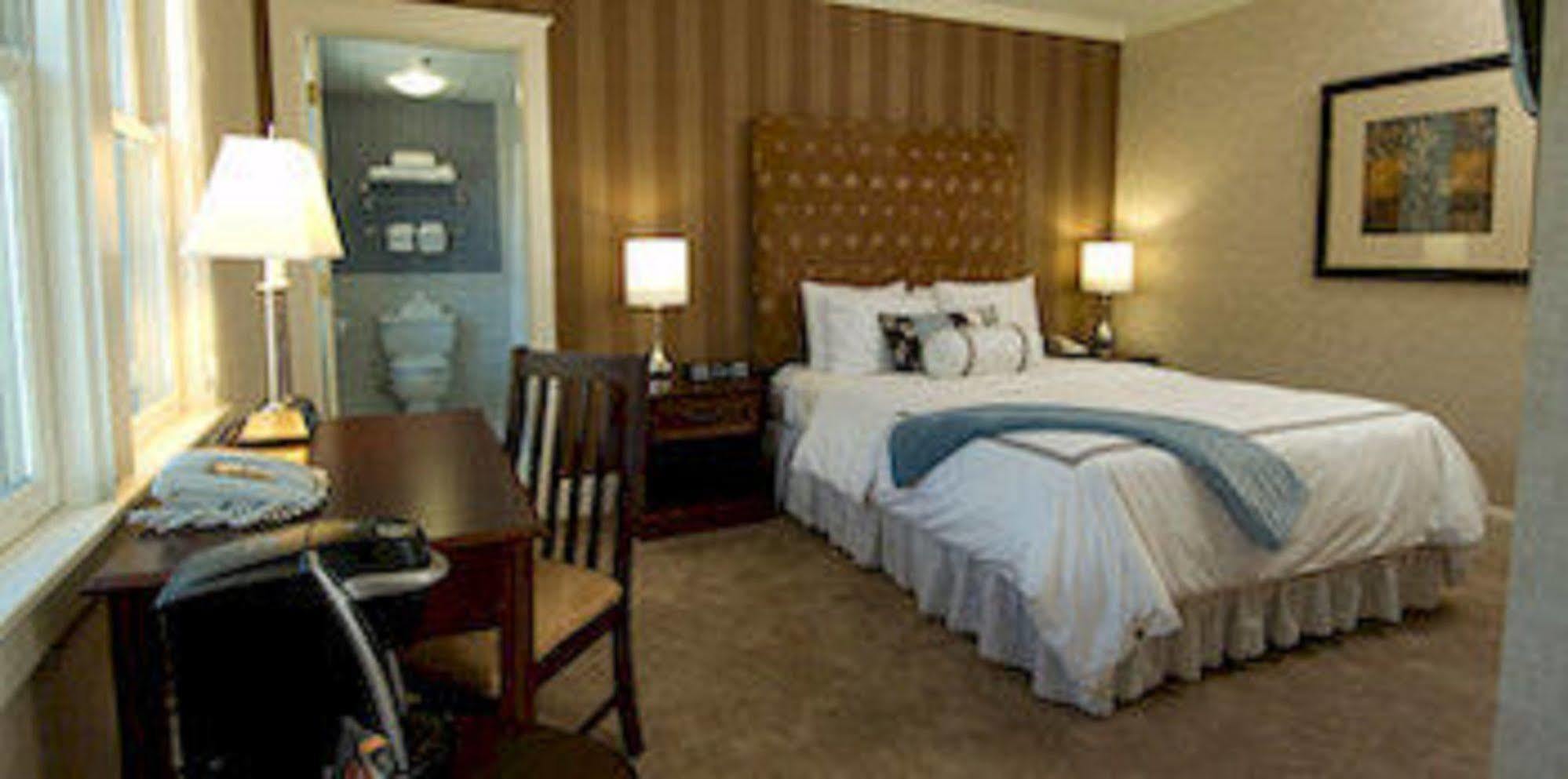 Capitol Plaza Hotel Montpelier Tapestry Collection By Hilton 外观 照片