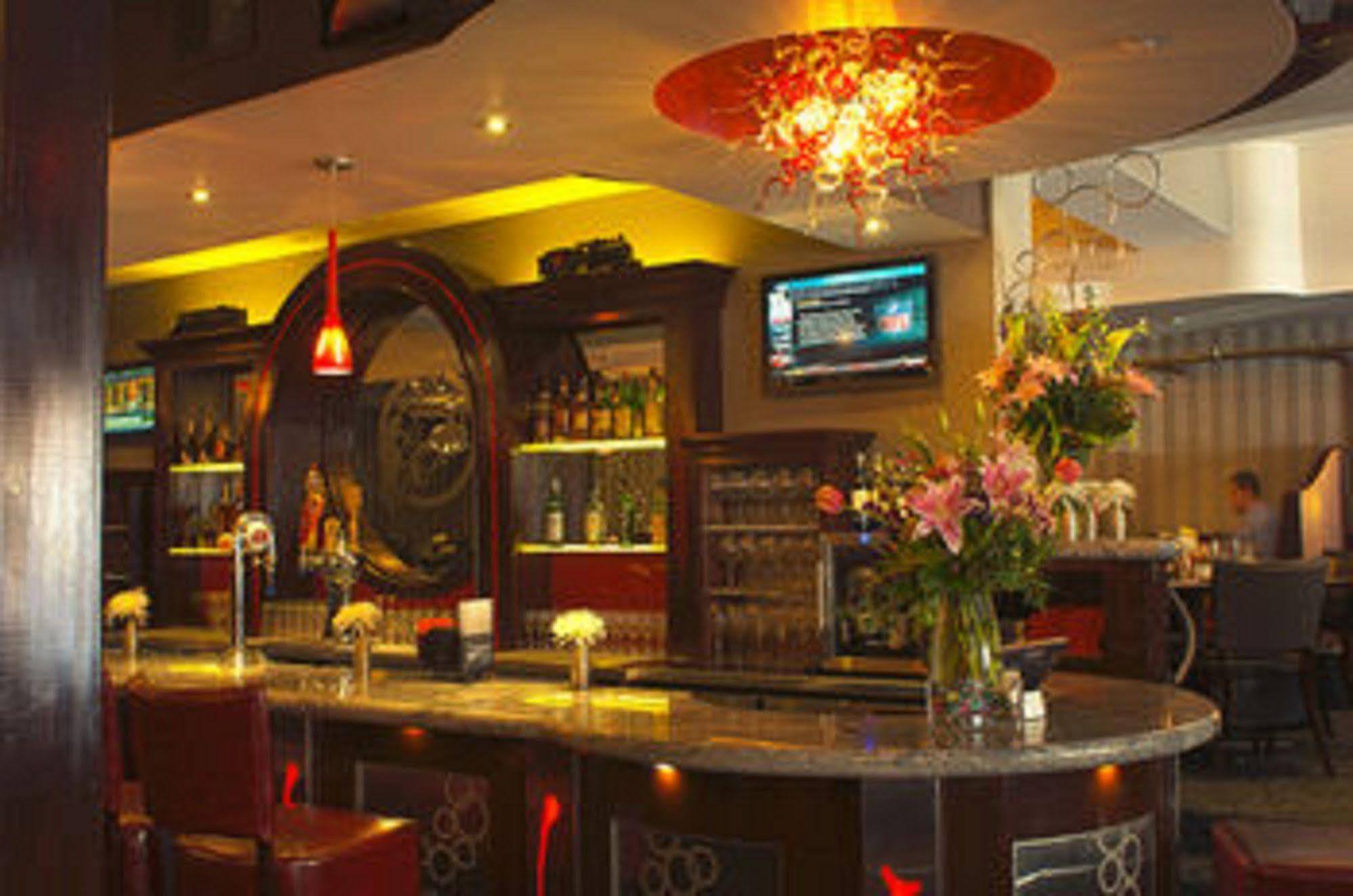 Capitol Plaza Hotel Montpelier Tapestry Collection By Hilton 外观 照片